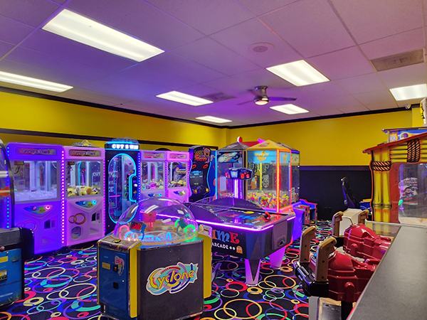 Arcade games inside Roller City